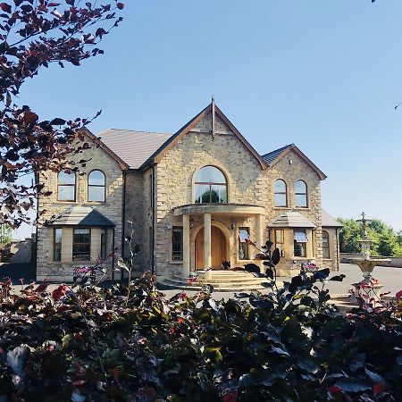 לינה וארוחת בוקר Cullybackey Beechtree Manor מראה חיצוני תמונה